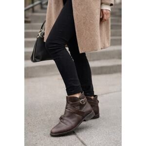 Ariat Brown Leather Strappy Ankle Boots Women’s Size 8